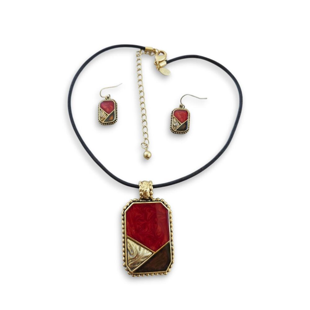 CHICO'S MULTI COLORED NECKLACE WITH MATCHING EARRINGS NEW Gold Tone Black Red